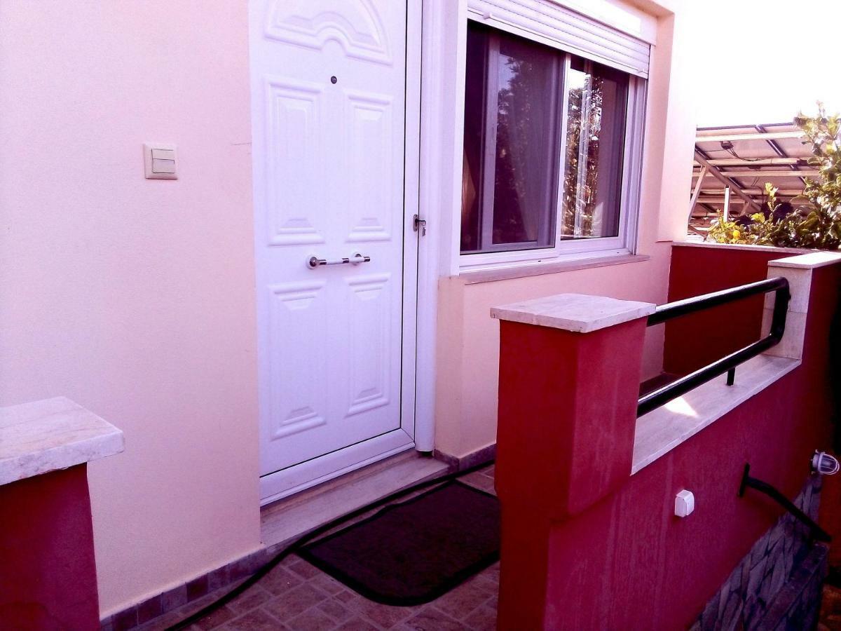 S.D Apartment ลาวริออน ภายนอก รูปภาพ